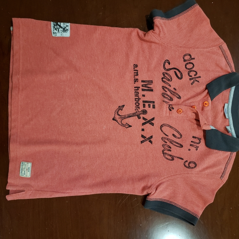 Boys top